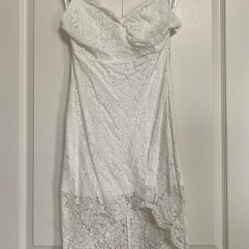 Lulu’s White Lace Dress